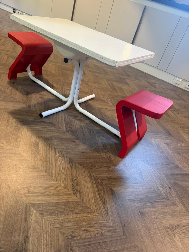 Lego tafel, Ophalen of Verzenden, Zo goed als nieuw, Tafel(s) en Stoel(en)