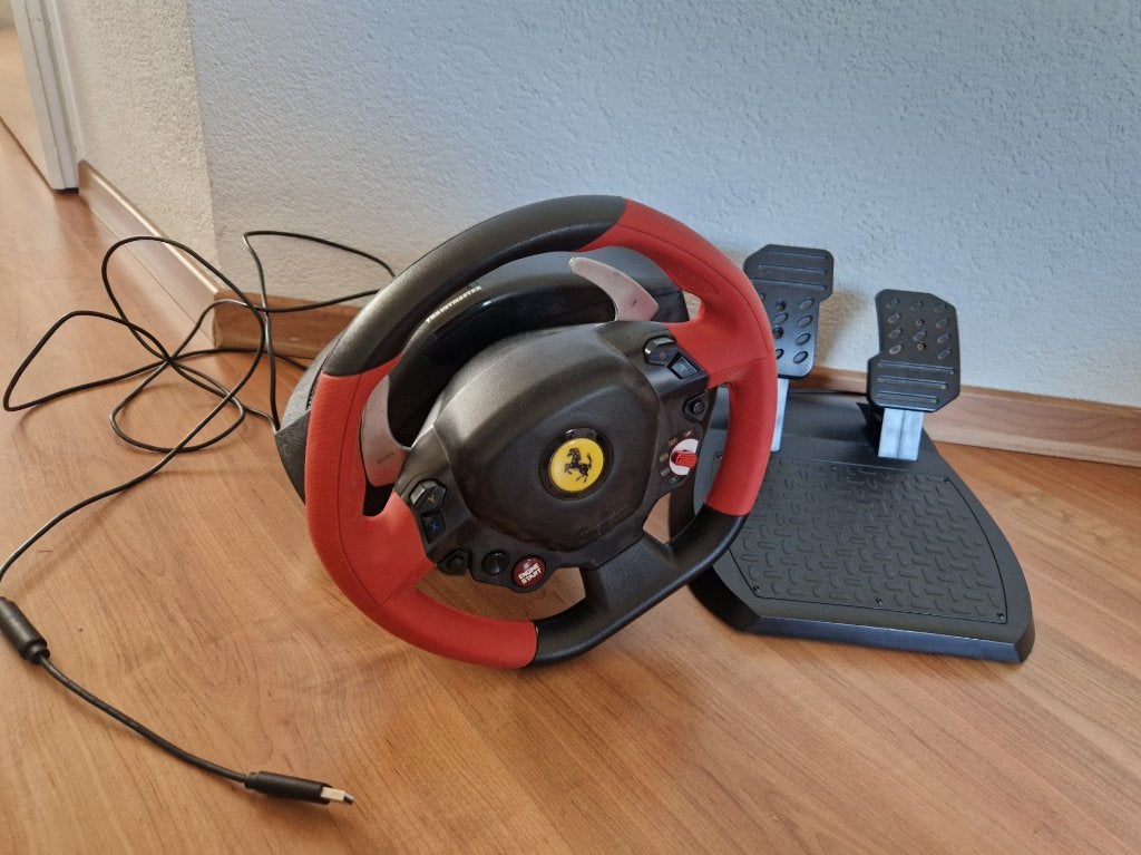 Thrustmaster racingwheel Xbox+PC, Ophalen of Verzenden, Zo goed als nieuw, Stuurtje of Sportattribuut, Xbox One