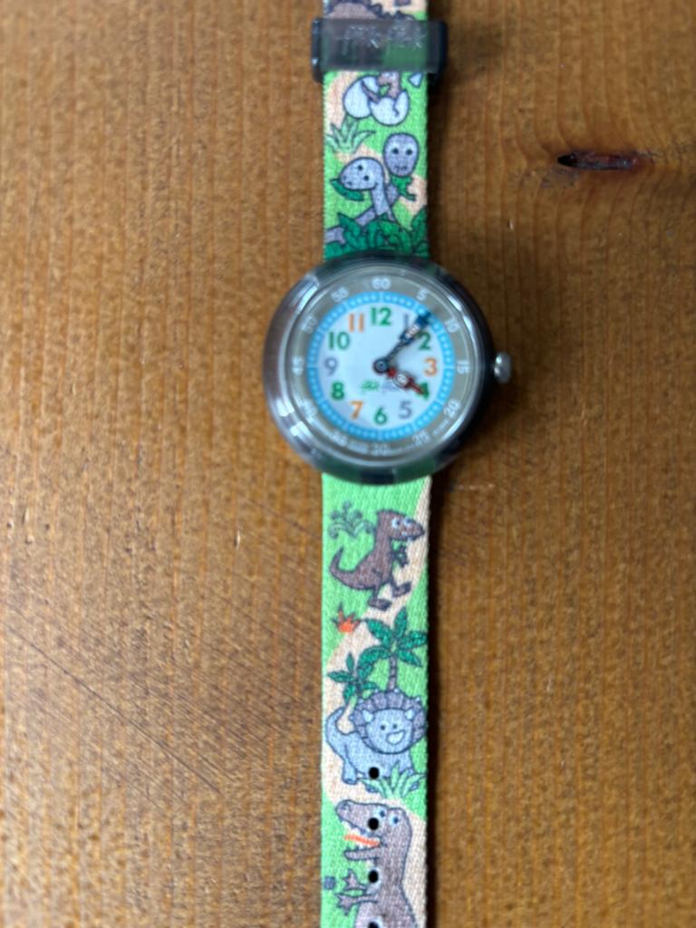 Flik Flak horloge mer leuke dino print bandje, Ophalen of Verzenden, Zo goed als nieuw, Groen, Jongen of Meisje