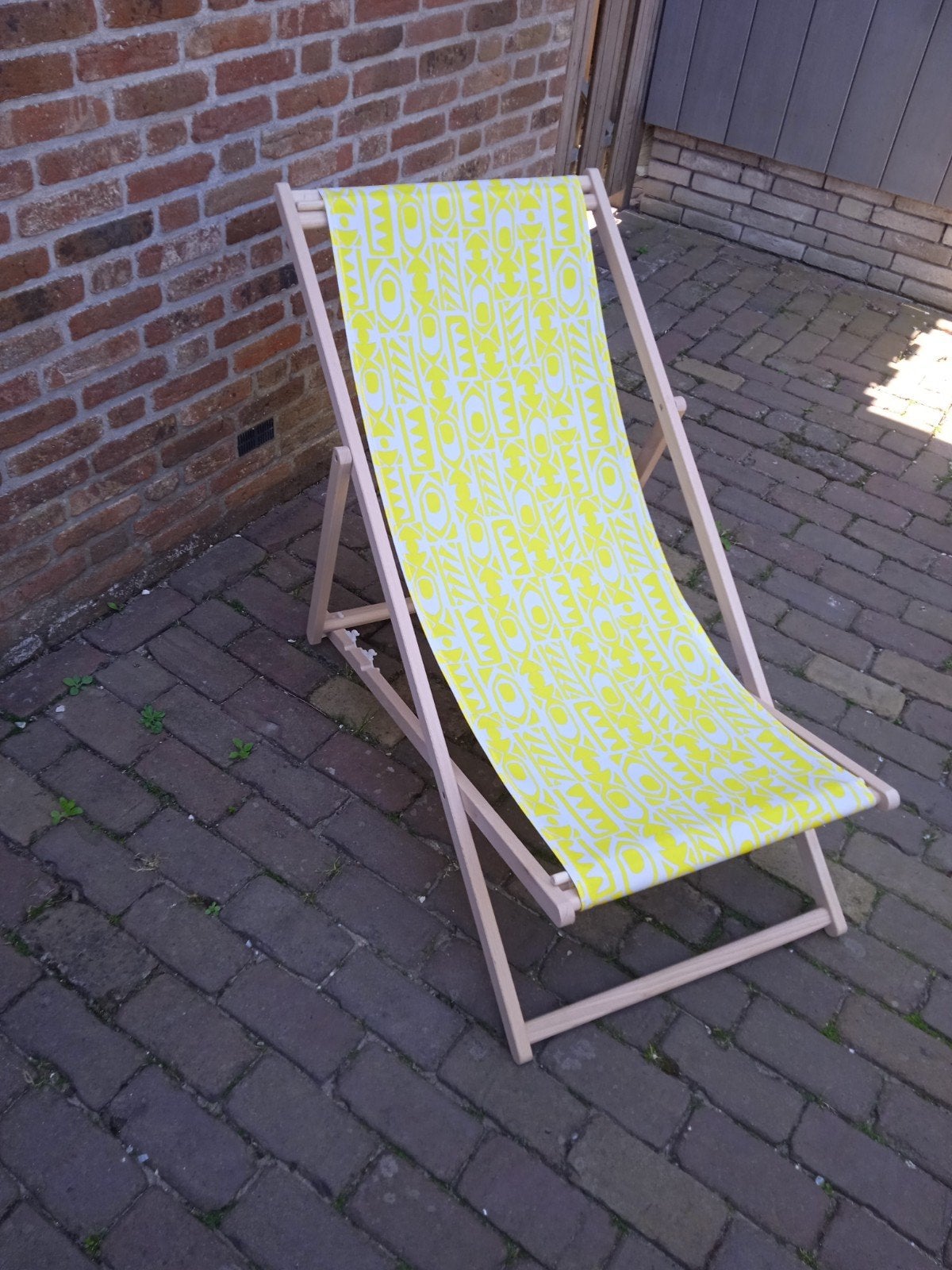 Houten strandstoel met geel patroon, Ophalen of Verzenden, Gebruikt, Hout, Verstelbaar
