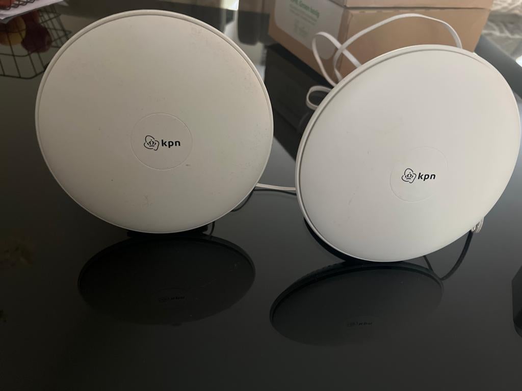 KPN Wifi Versterker (2 stuks) - Optimaal bereik, Ophalen, Zo goed als nieuw