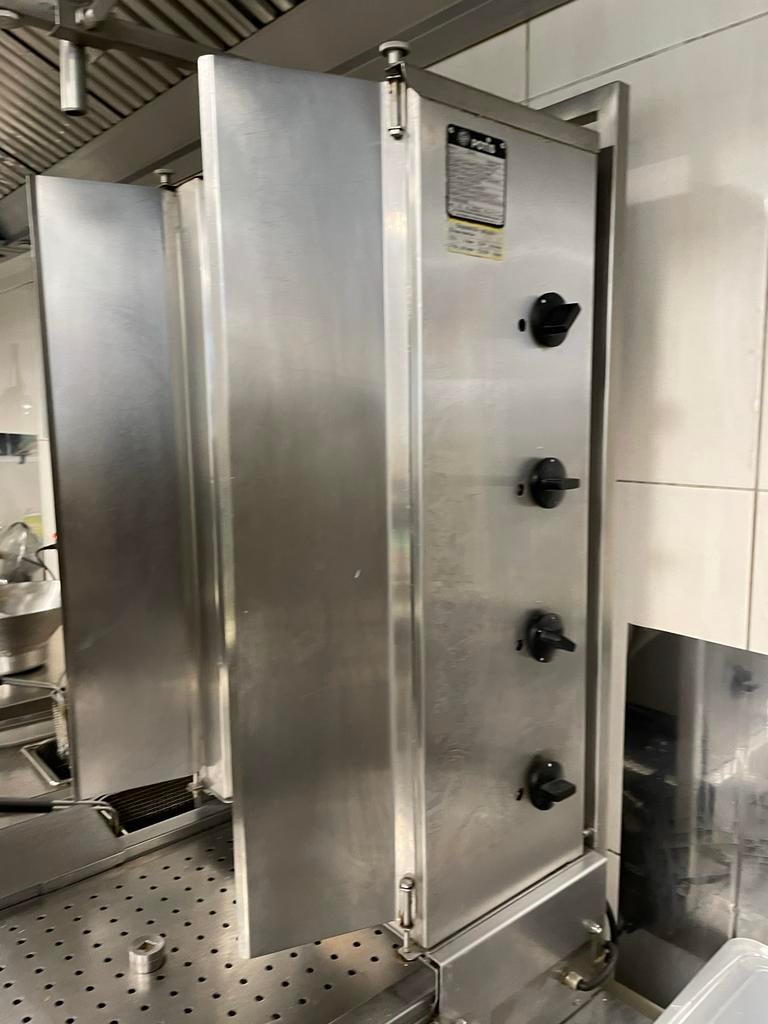 Doner machine op gas (en een op elektra) - 2 jaar oud, Ophalen, Zilver, Metaal, Overige merken