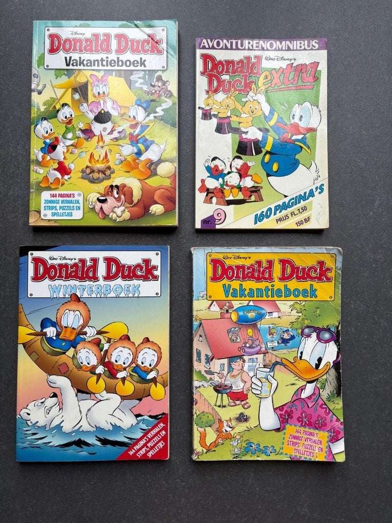 Donald Duck vakantieboeken en Dan mals Dick extra omnibus, Boeken, Meerdere stripboeken, Ophalen of Verzenden, Gelezen