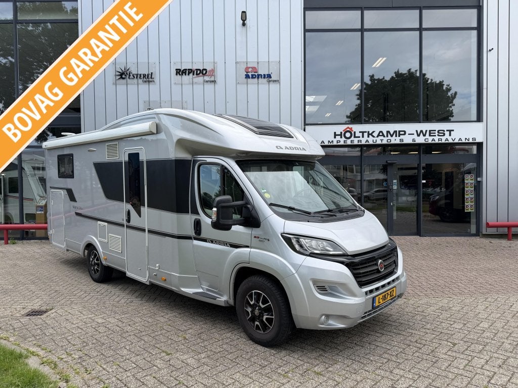 Adria Matrix 670 SC, Afzuigkap, Ringverwarming, Fiat, 7 tot 8 meter