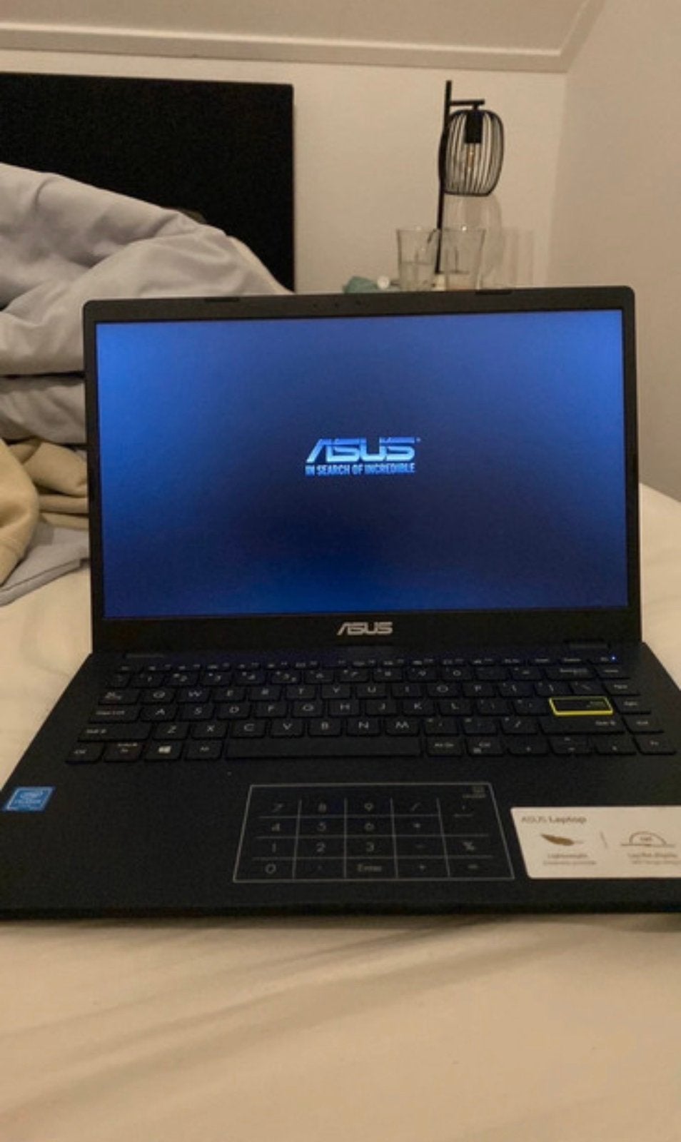 Asus laptop, Computers en Software, 64 GB of meer, 2 tot 3 Ghz, 14 inch, Ophalen of Verzenden