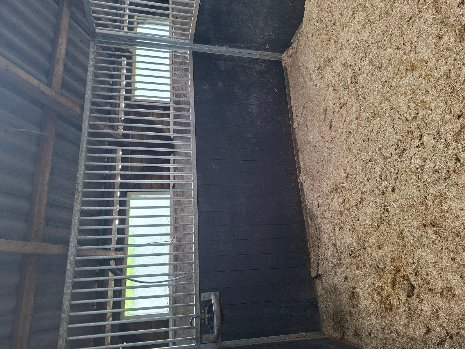 2 stalwanden 300 cm en 250 cm.breed, Dieren en Toebehoren