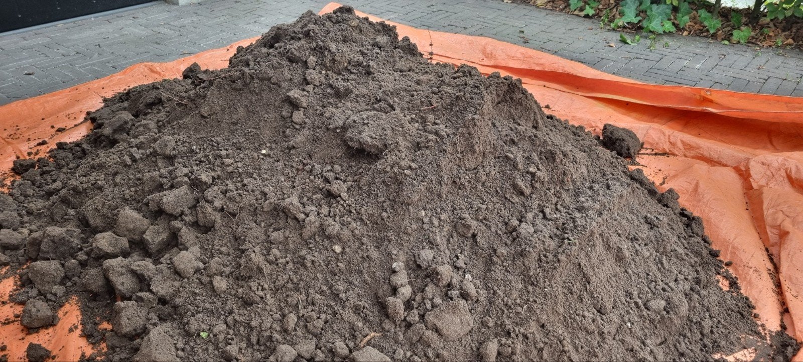 GRATIS zwart zand / opvulgrond, Tuin en Terras, Ophalen, Overige typen