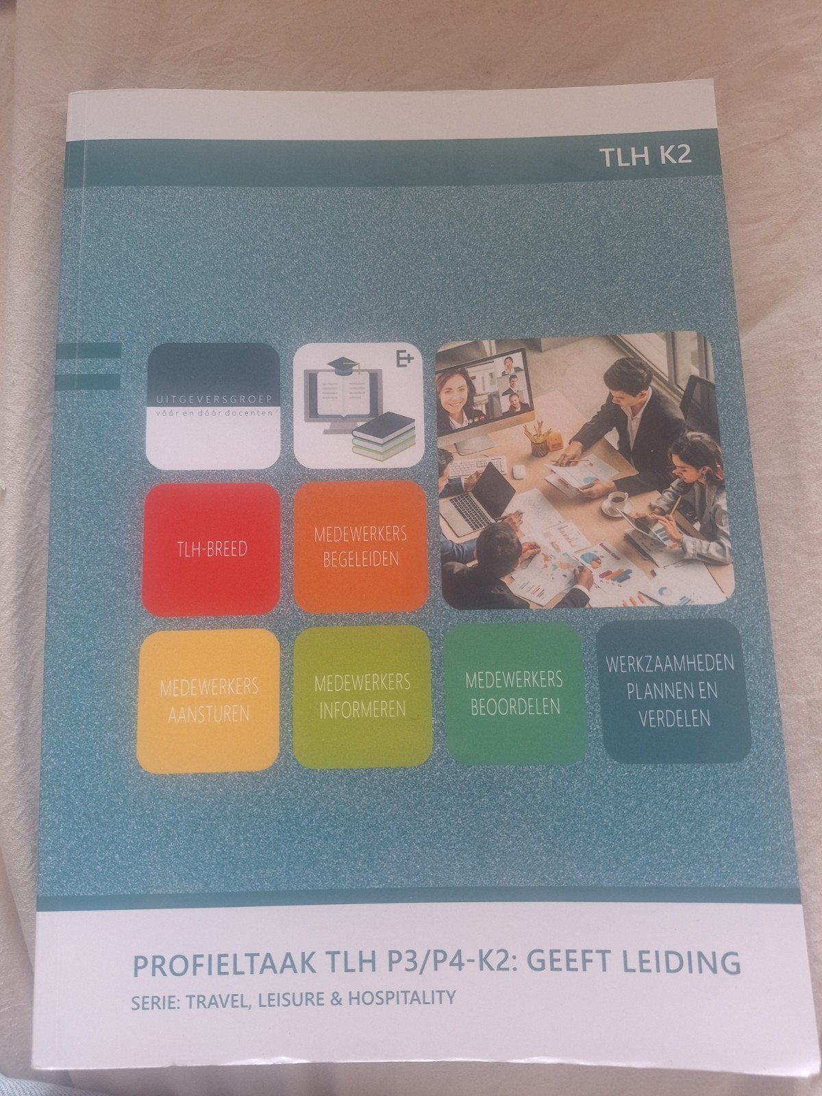 Profieltaak THL P3/P4-K2: Geeft leiding, Boeken, Schoolboeken, Onbekend, Ophalen of Verzenden, Zo goed als nieuw, Nederlands