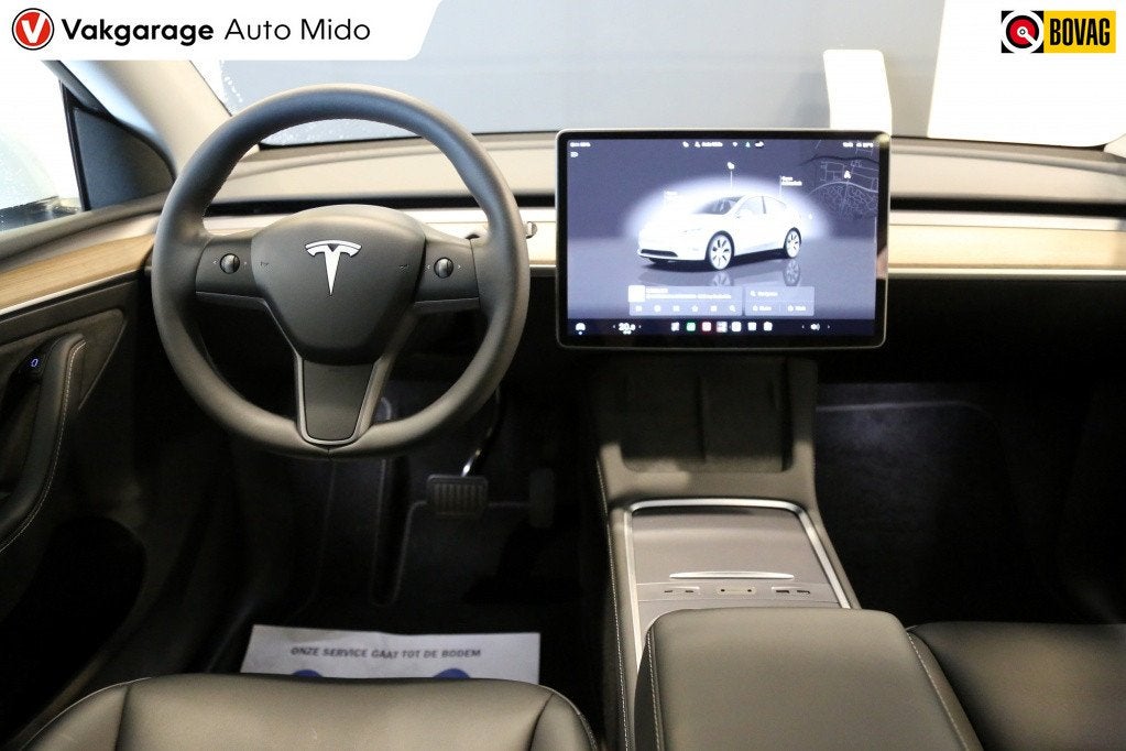 Tesla Model Y RWD 58 kWh | 1e eigenaar | All-season banden, 0 cilinders, Gebruikt, Zwart, Wit