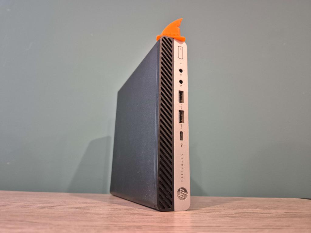 705 G4 | A10-9700E, 4GB DDR4, 128GB NVME | Tiny!, Computers en Software, Desktop Pc's, Gebruikt, 3 tot 4 Ghz, SSD, 4 GB, Ophalen of Verzenden