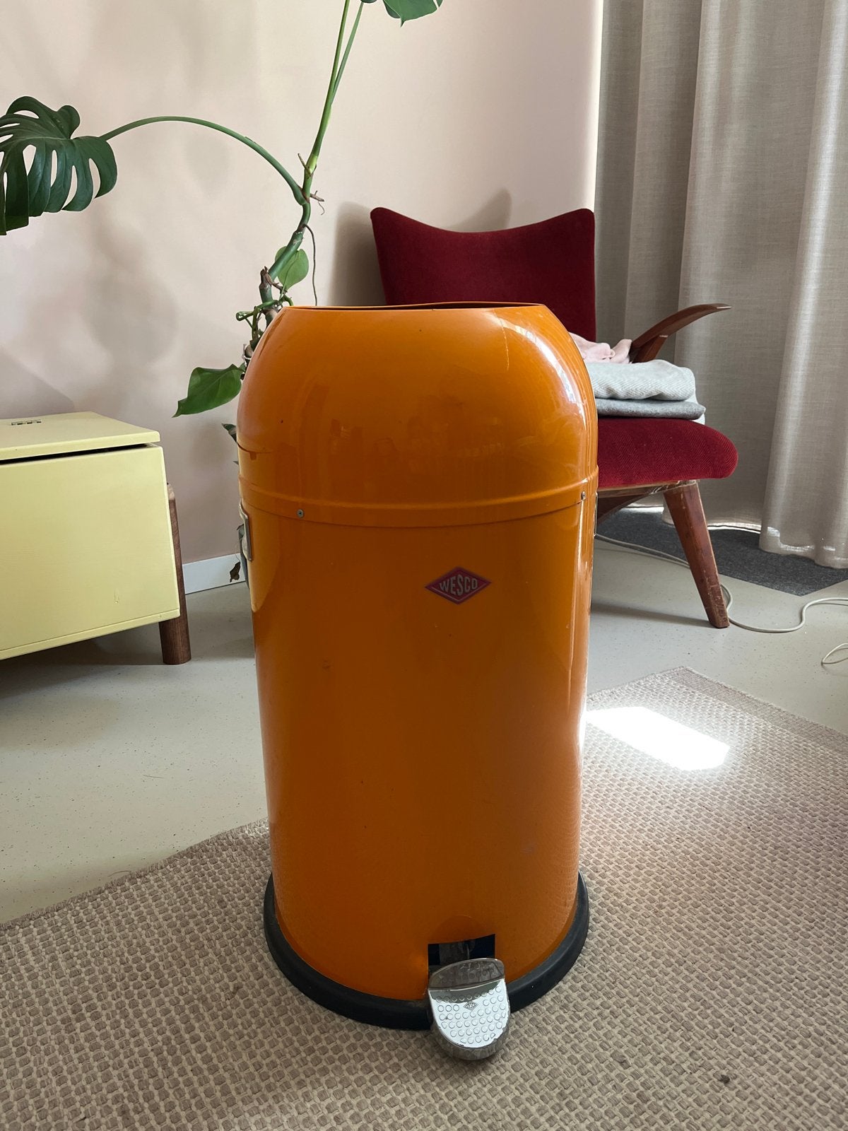 Wesco prullenbak oranje - Tijdloos design, veer defect, Huis en Inrichting, Woonaccessoires | Prullenbakken, Ophalen, 50 – 75