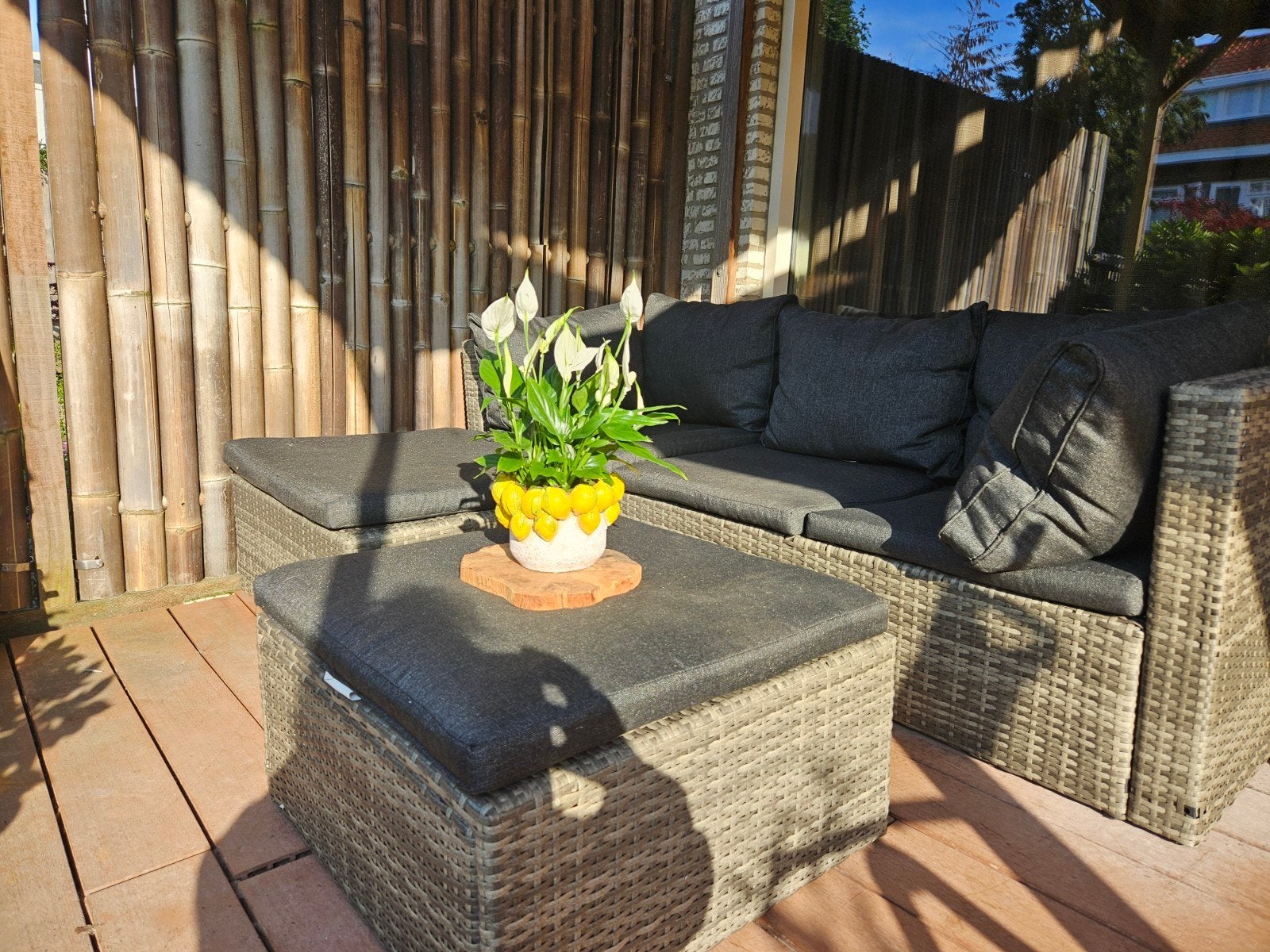 Mooie loungeset van wicker met antraciet kussens, Ophalen, 4 zitplaatsen, Bank, Zo goed als nieuw