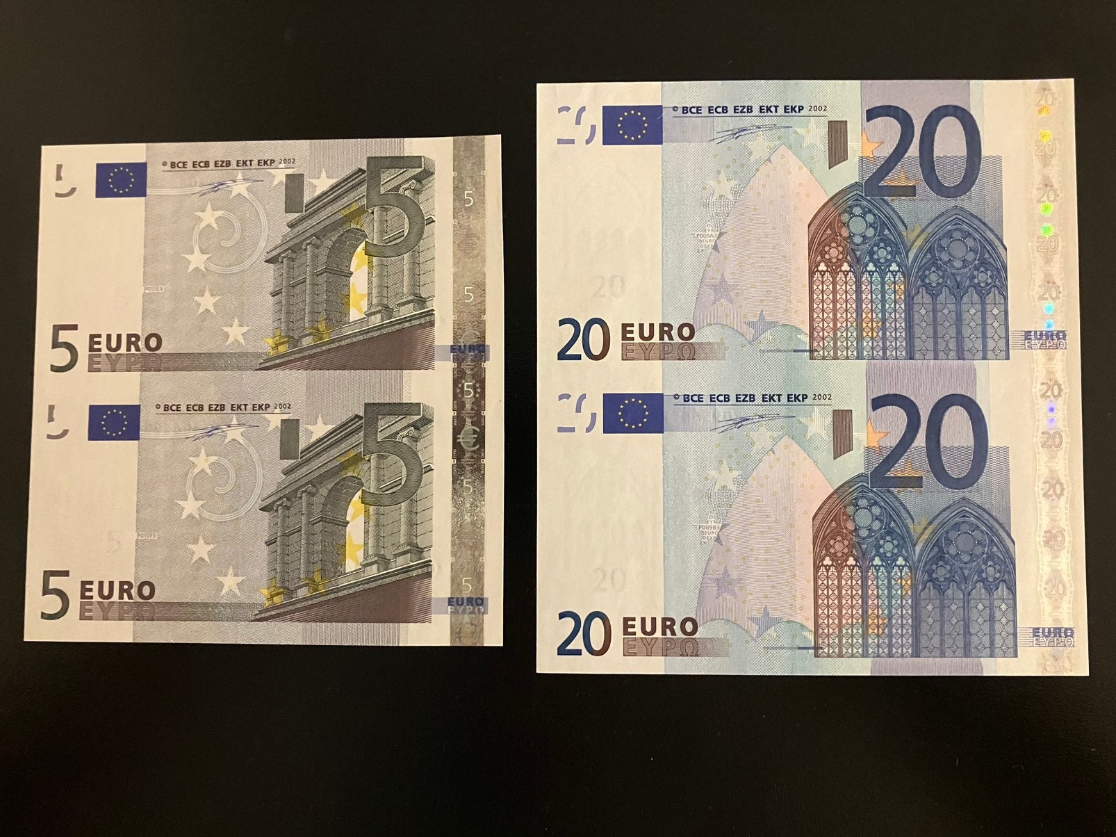2 ongesneden eurobiljetten - Uniek verzamelobject !!, Postzegels en Munten, Bankbiljetten | Europa | Eurobiljetten, Ophalen of Verzenden