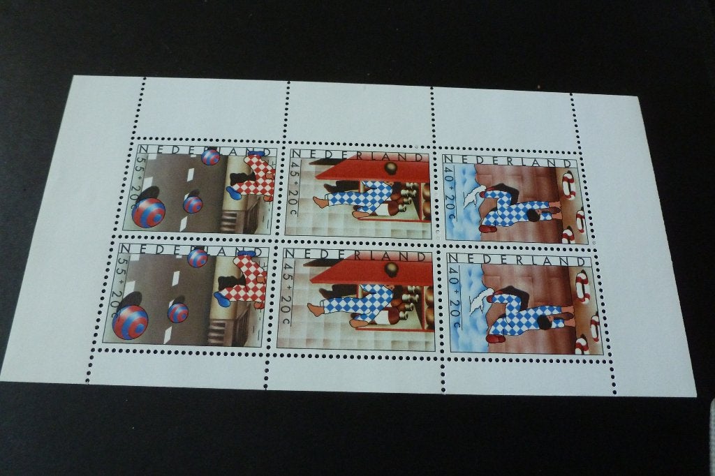 Velletje kinderpostzegels 6 stuks 40/45 en 55 cent 1977 post, Postzegels en Munten, Postzegels | Nederland, Ophalen of Verzenden