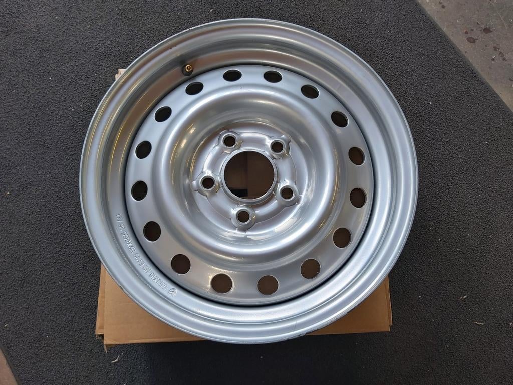 Nieuwe caravan ,aanhanger velg 15 inch, Ophalen, Nieuw