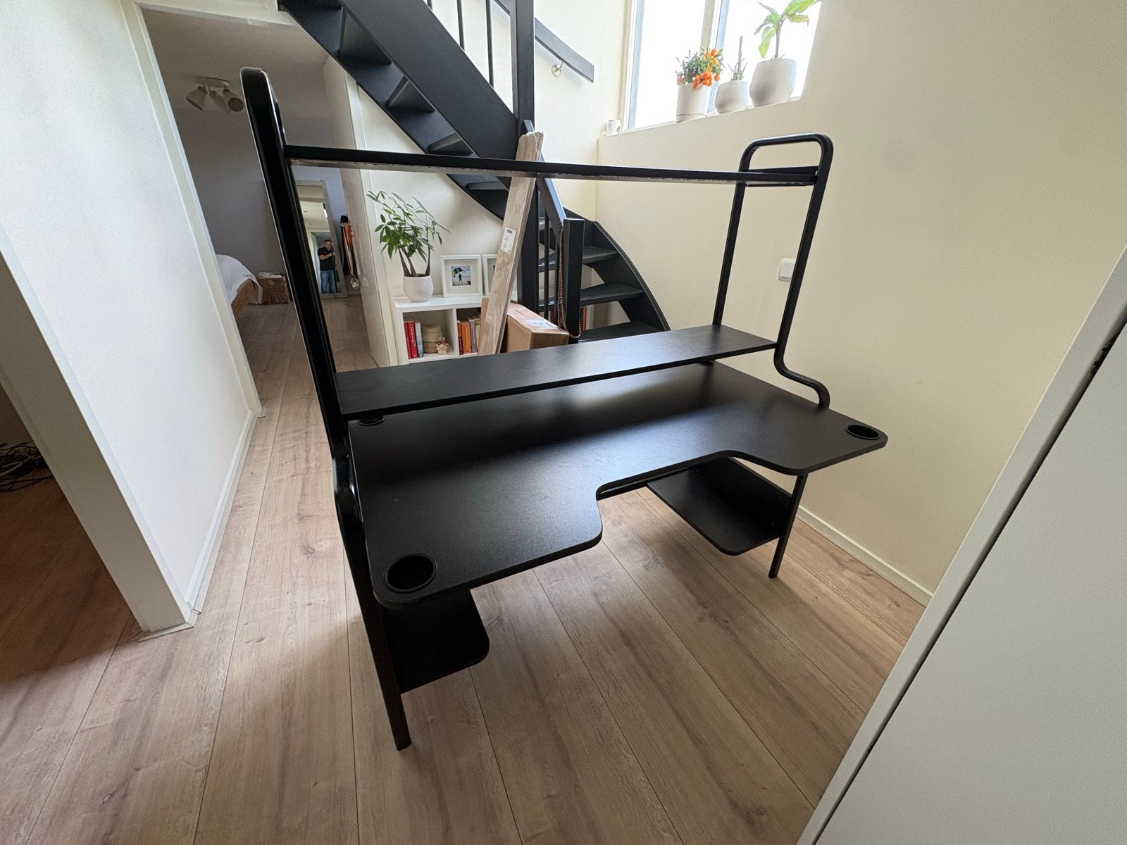 IKEA Gamingbureau - Zwart, Zo goed als nieuw, Ophalen, Spaanplaat of MDF, Zo goed als nieuw, IKEA