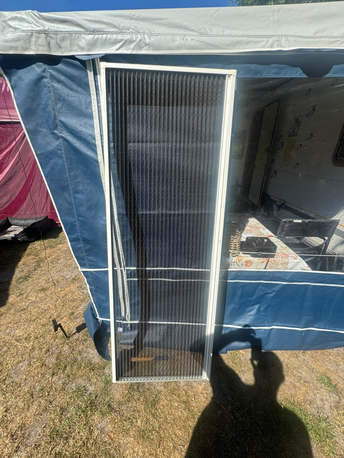 Hordeur caravan, Ophalen, Zo goed als nieuw
