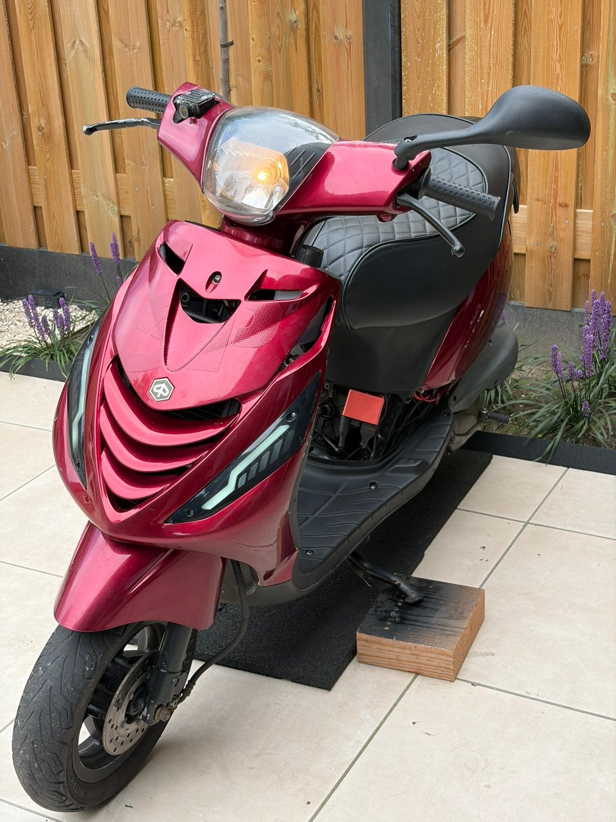 Piaggio zip 125cc brom lc, Maximaal 45 km/u, Zip, Zo goed als nieuw, Benzine