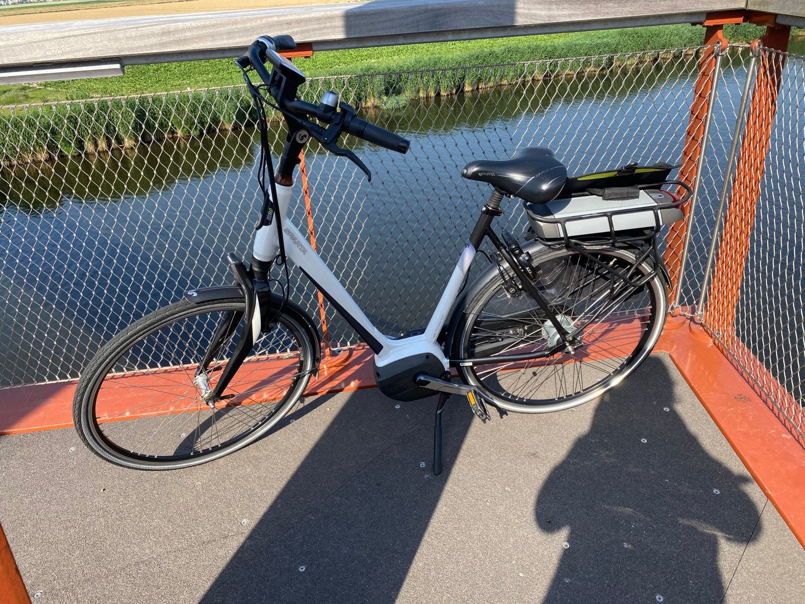 Sparta M8e met zr hoge actierad nagenoeg hagelnieuw, Fietsen en Brommers, 47 tot 51 cm, Ophalen, Zo goed als nieuw, Sparta