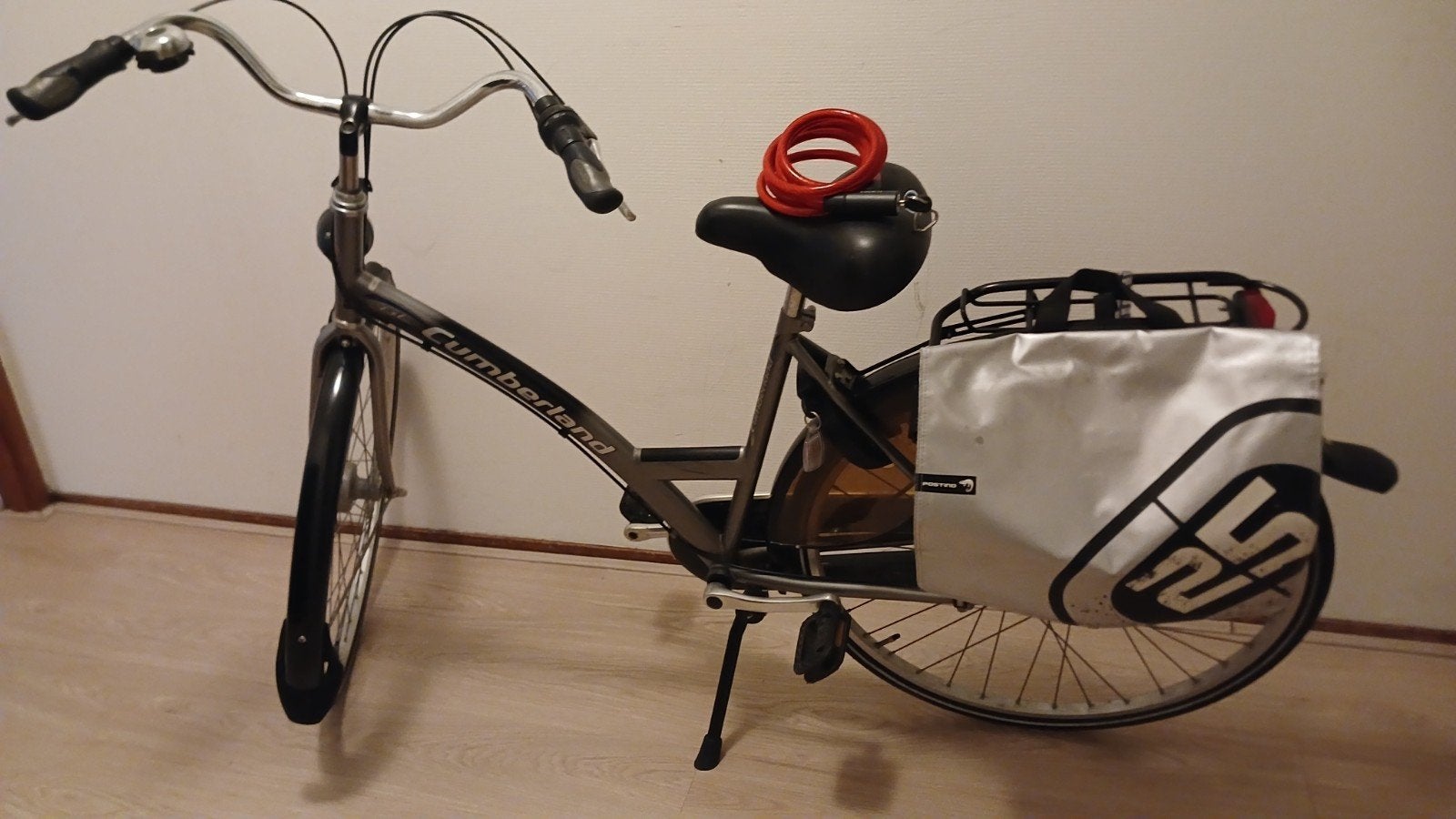 Cumberland damesfiets met fietstas en extra slot, Fietsen en Brommers, Ophalen, Zo goed als nieuw, Versnellingen