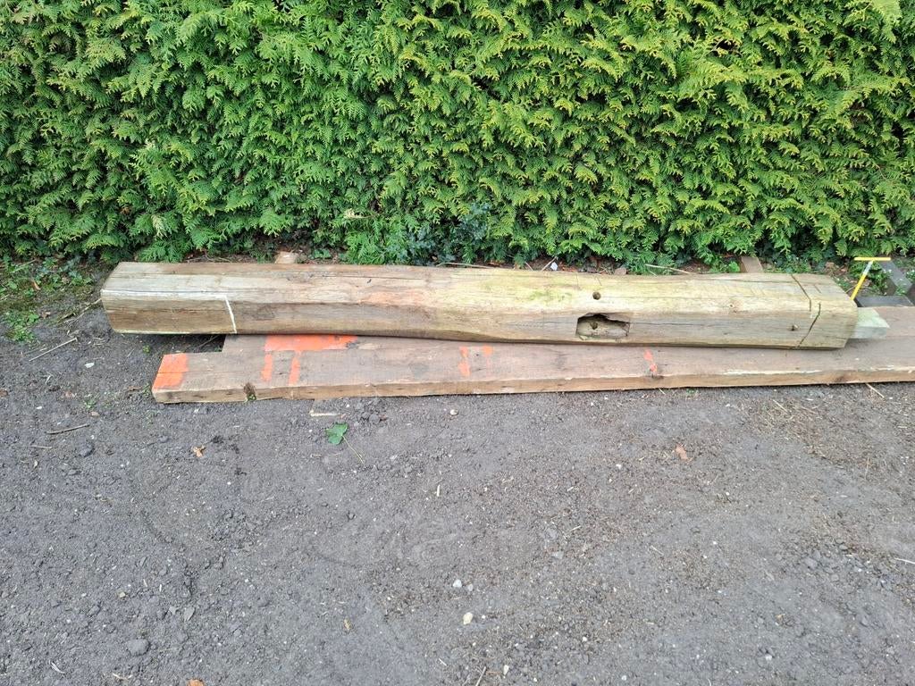 Te koop. Massief eiken balk, Doe-het-zelf en Verbouw, Hout en Planken, Ophalen of Verzenden