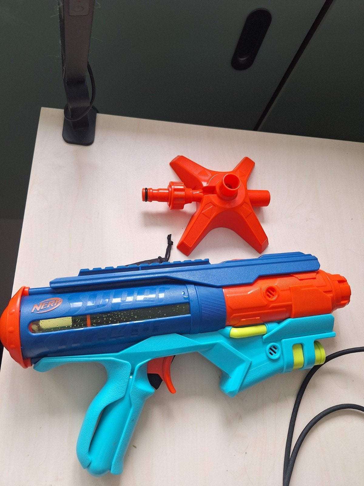 Nerf super soaker power drench - weinig gebruikt, Kinderen en Baby's, Ophalen of Verzenden, Zo goed als nieuw