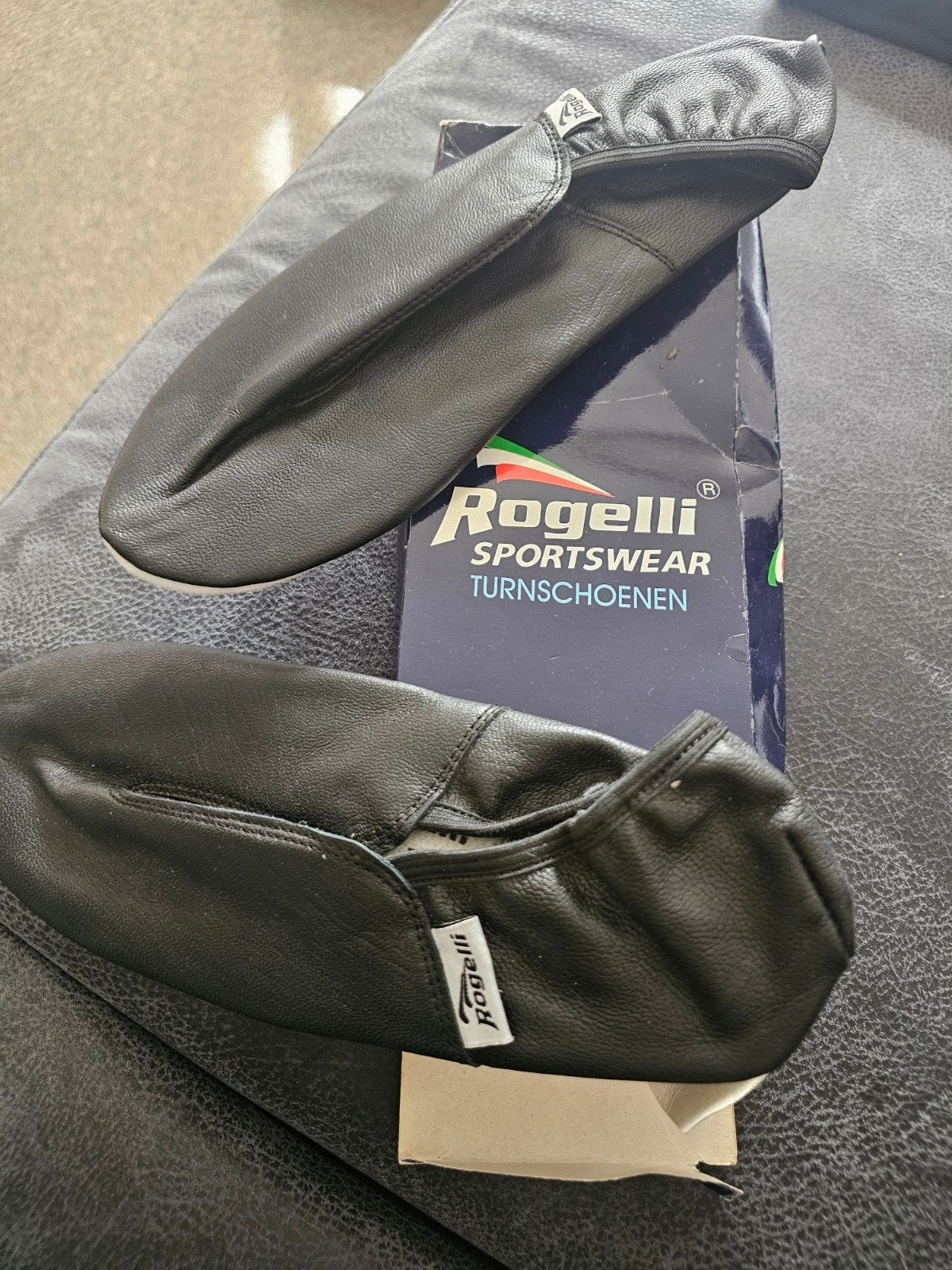 Rogelli Turnpantoffels - Zwart - Nieuw in doos, Ophalen of Verzenden, Nieuw