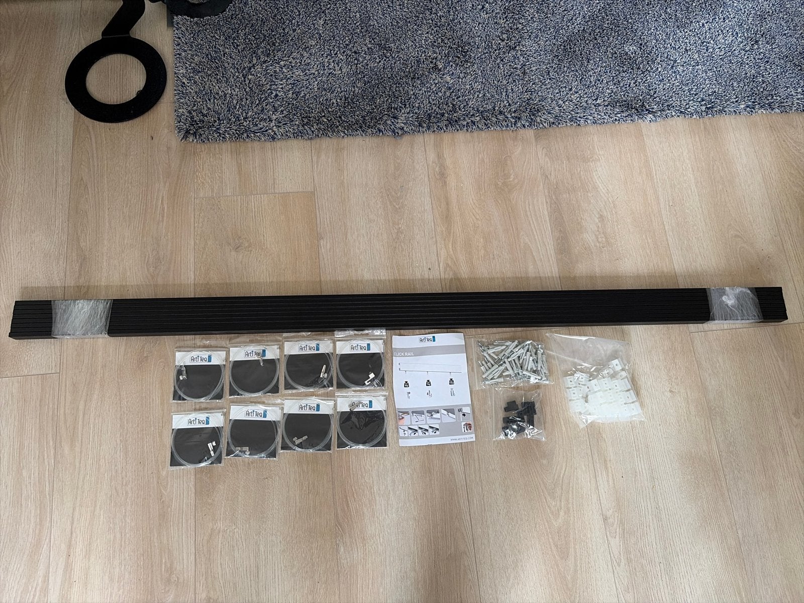 Compleet 12m schilderijophangsysteem Artiteq Click Rail set, Ophalen, Clicklijst, Nieuw, Hangend