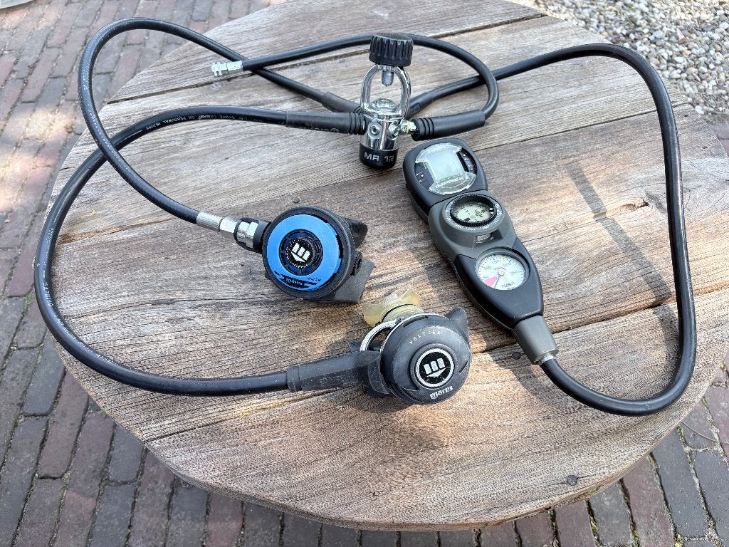 Mares ademautomaatset + Tusa console duikset, Watersport en Boten, Ophalen of Verzenden, Gebruikt, Duikcomputer