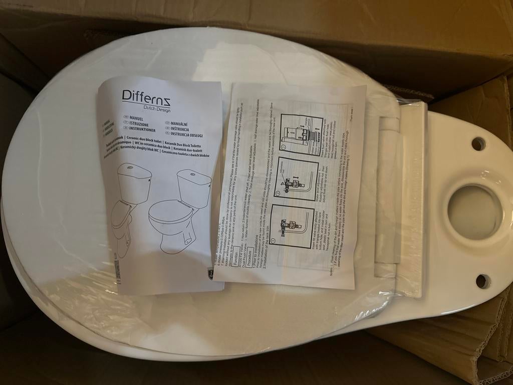 Nieuw Differnz Basic Duoblok Toilet met Verticale Afvoer, ., Ophalen of Verzenden, Zo goed als nieuw, .