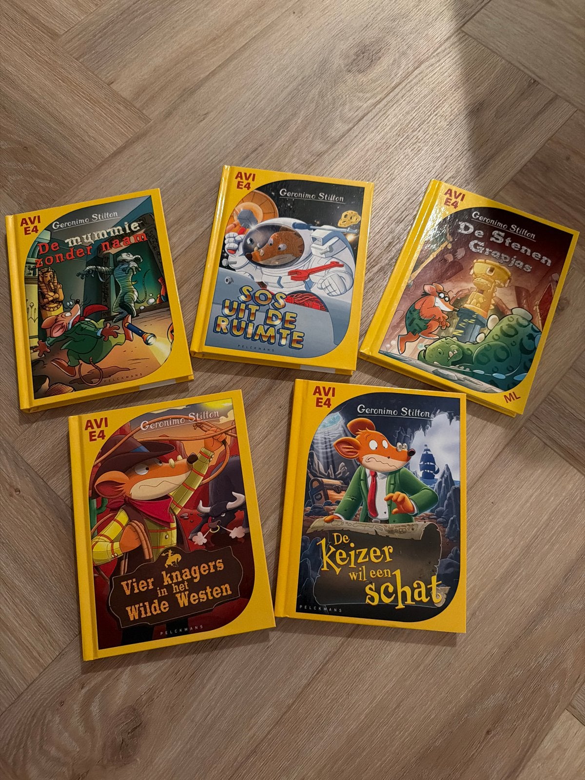 AVI groep 4 - Geronimo Stilton boeken - 5-delige set, Boeken, Kinderboeken | Jeugd | onder 10 jaar, Ophalen of Verzenden, Zo goed als nieuw