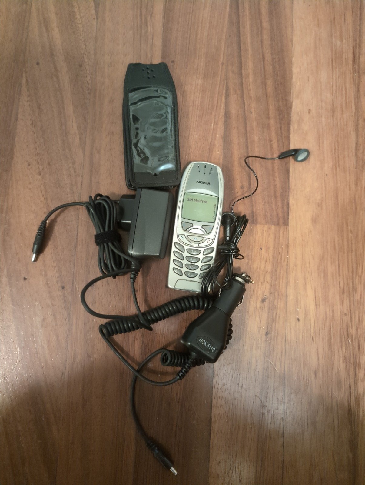 Nokia 6310 met hoesje, oortjes, autolader en laders, Ophalen of Verzenden, Refurbished, Overige typen, Nokia