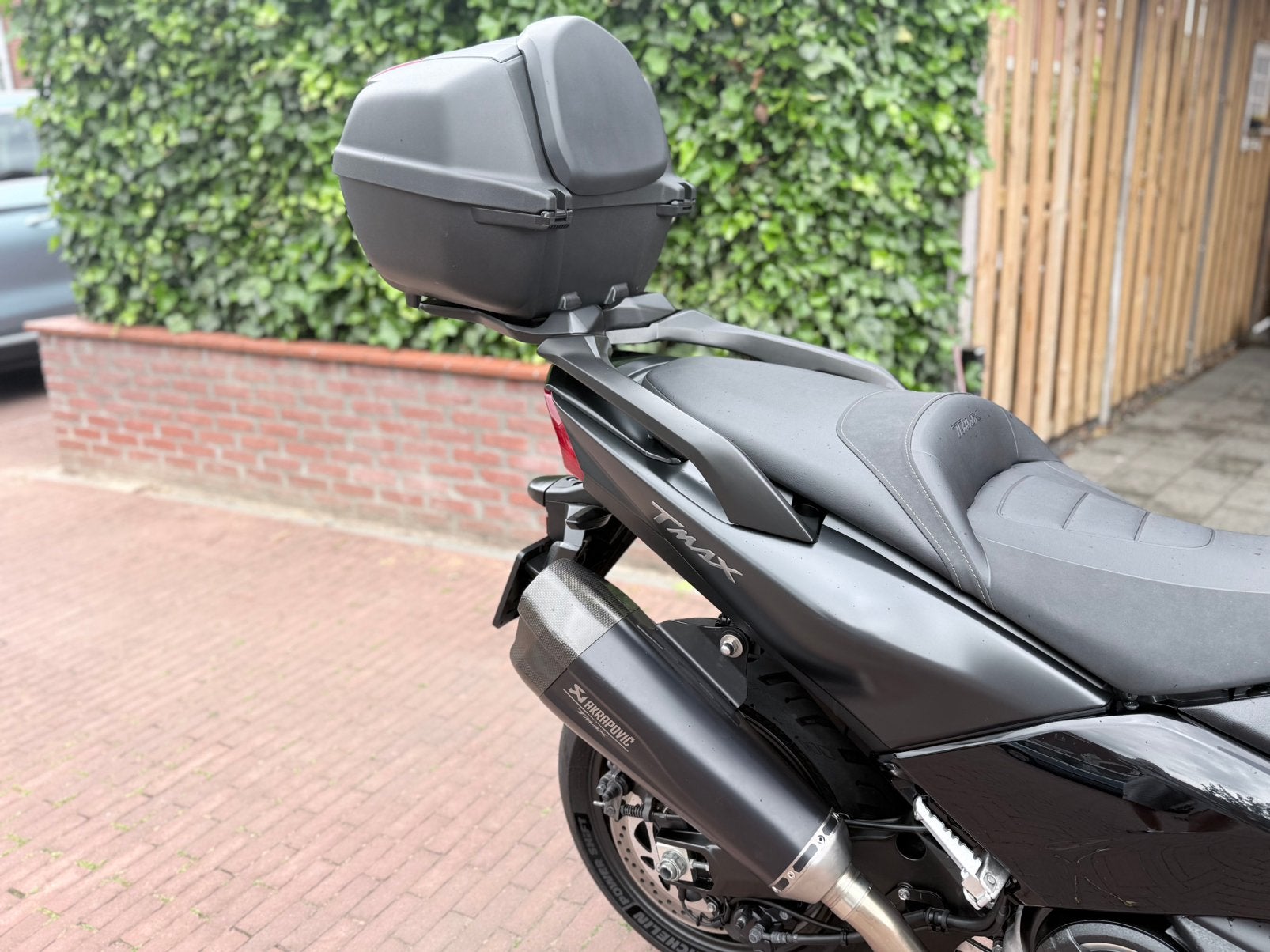 NIEUW!! 39 ltr org. Yamaha topkoffer voor o.a T MAX, Motoren, Ophalen, Nieuw