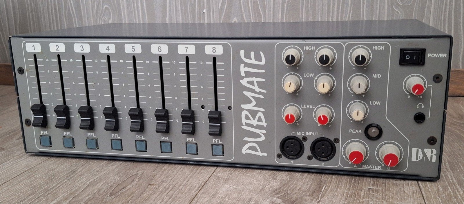 D&R Pubmate. 10 kanaals analoge Mixer. Dateq Hifi Phono 2x, Muziek en Instrumenten, Mengpanelen, Ophalen of Verzenden, Gebruikt