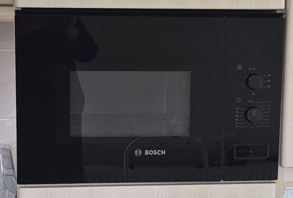 Bosch inbouw magnetron, Ophalen, Zo goed als nieuw, Zwart