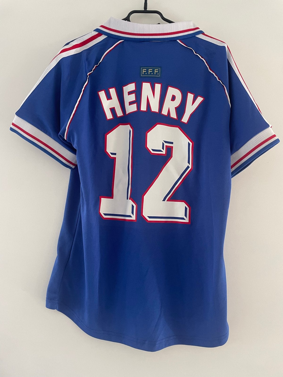 Voetbalshirts van allerlei landen en clubs, Maat L, Ophalen of Verzenden, Zo goed als nieuw, Shirt