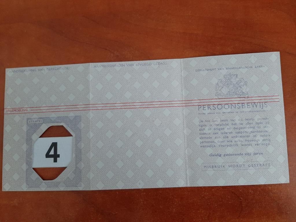 Persoonsbewijs VREEMDELING Eindhoven Noord-Brabant, Ophalen of Verzenden, Landmacht, Nederland, Boek of Tijdschrift