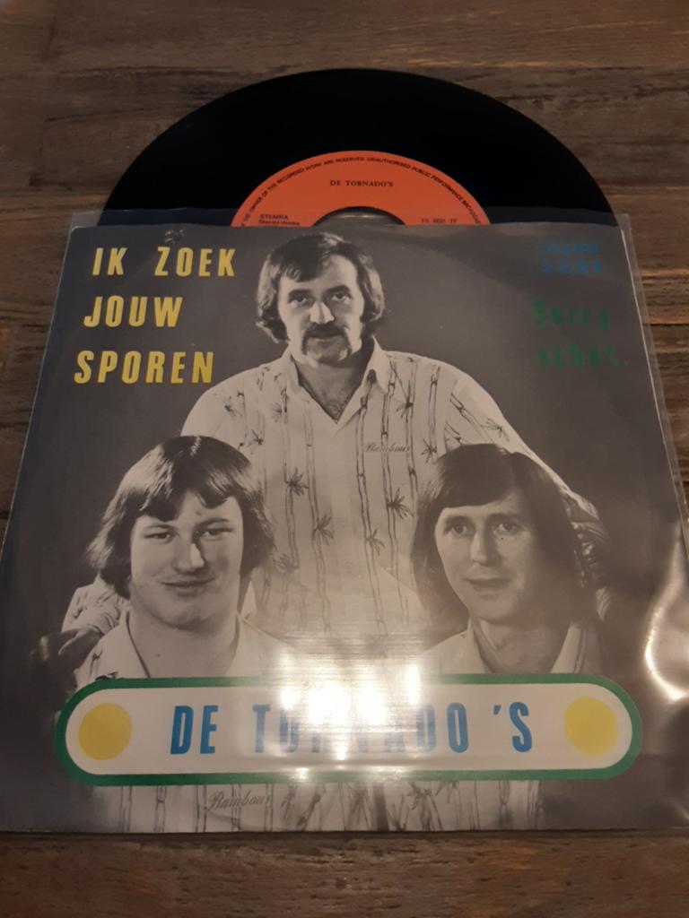 De Tornado's piraat single., Ophalen of Verzenden, Zo goed als nieuw, Overige formaten, Levenslied of Smartlap
