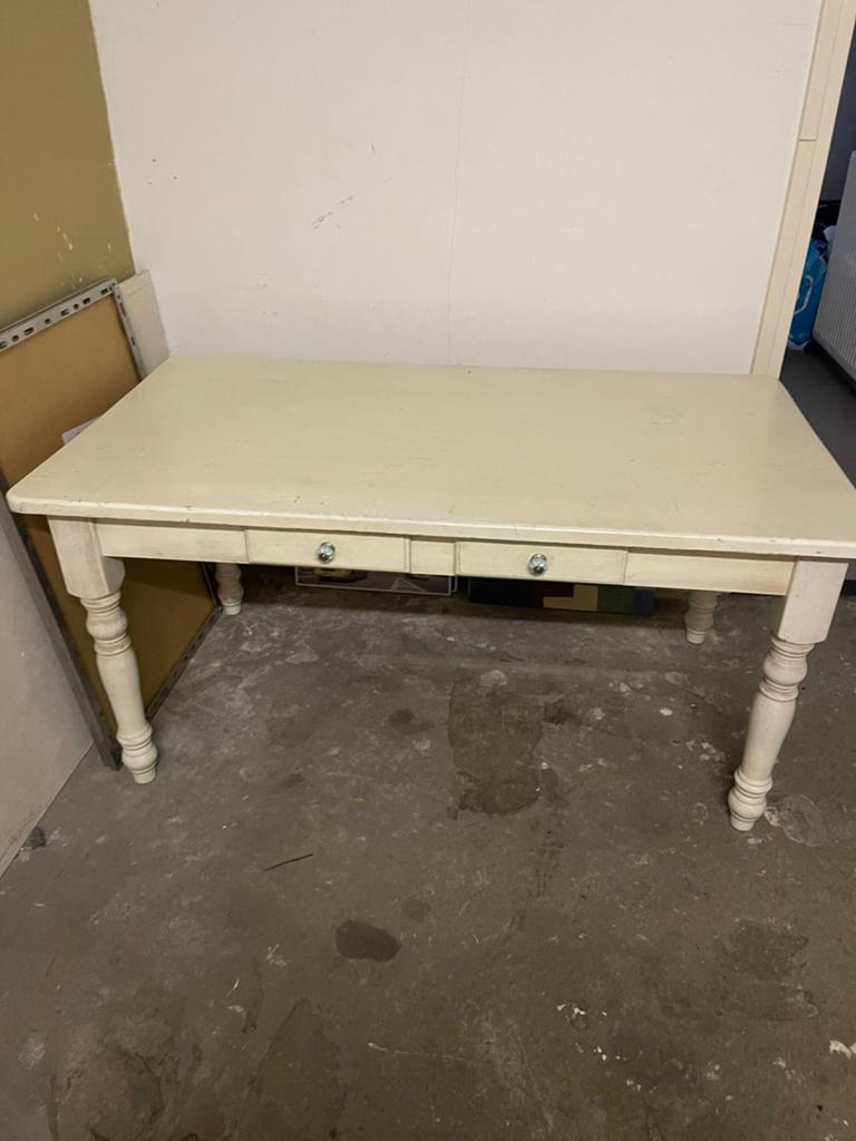 Eettafel wegens verhuizing te koop aangeboden, Huis en Inrichting, Tafels | Eettafels, Ophalen, Gebruikt, 50 tot 100 cm, 150 tot 200 cm