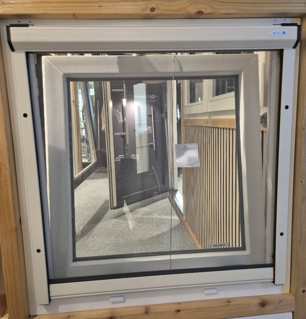 enkel wit PVC draai-kiepraam showroom model Veka vlak, Kunststof, Raamkozijn, Zo goed als nieuw, Inclusief glas