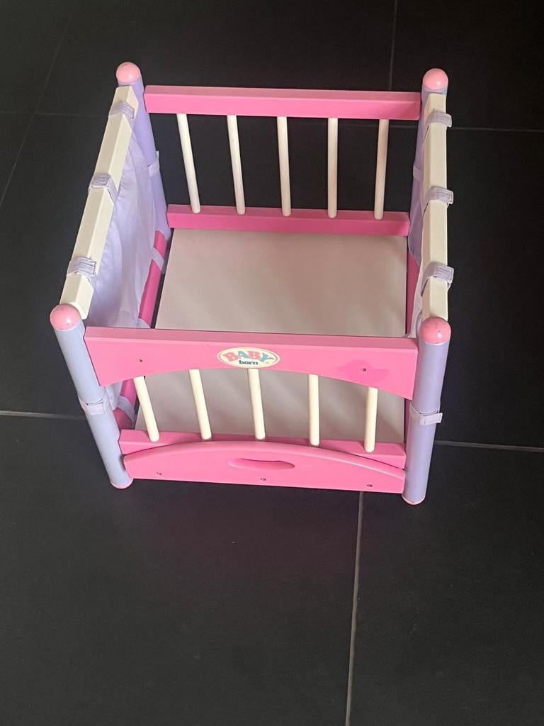 Babyborn box en kinderstoel, Kinderen en Baby's, Speelgoed | Poppen, Ophalen, Gebruikt, Babypop
