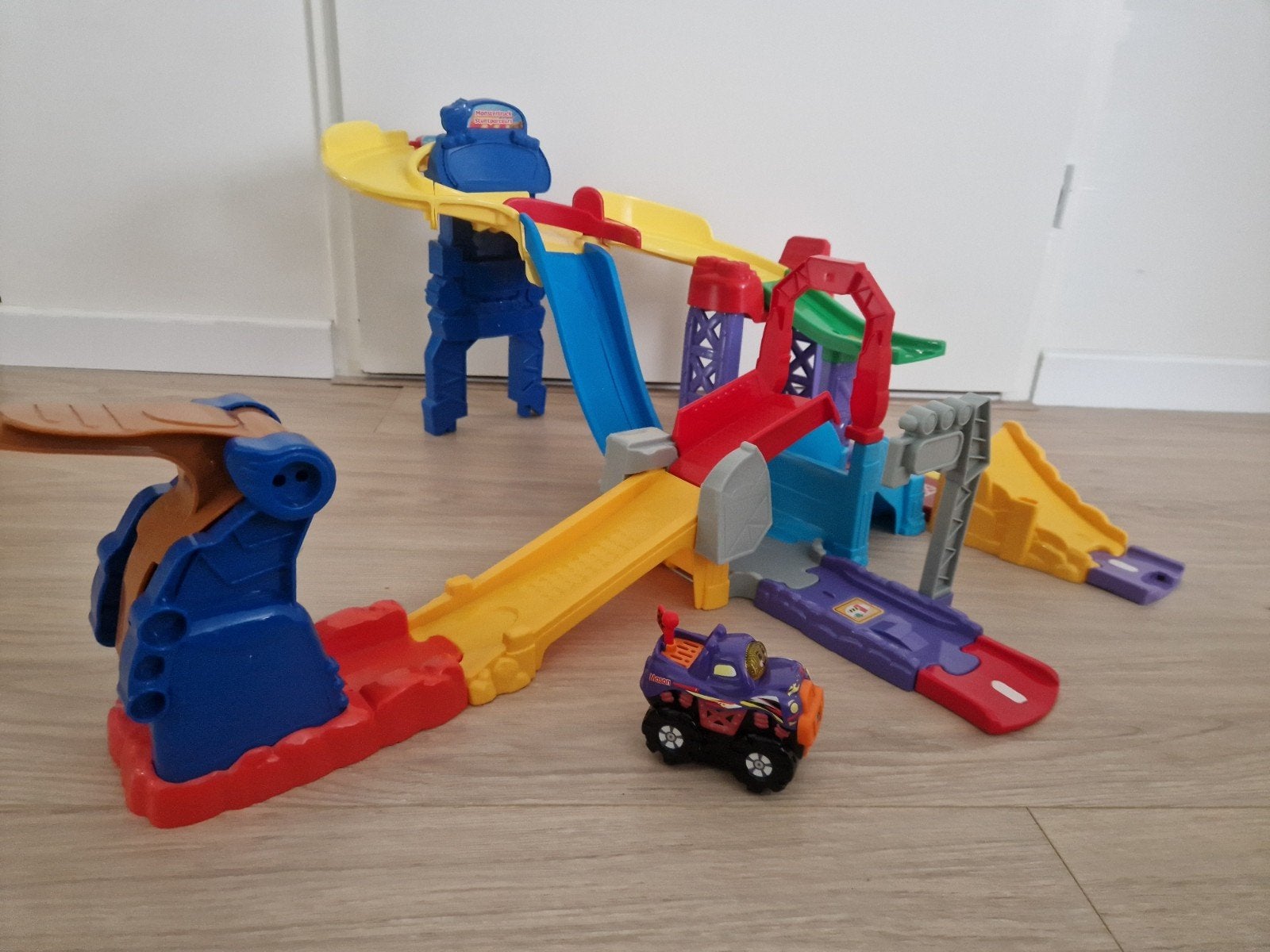 VTech Toet Toet Auto's Monster Truck Stuntbaan incl. auto, Ophalen of Verzenden, Gebruikt, 2 tot 4 jaar