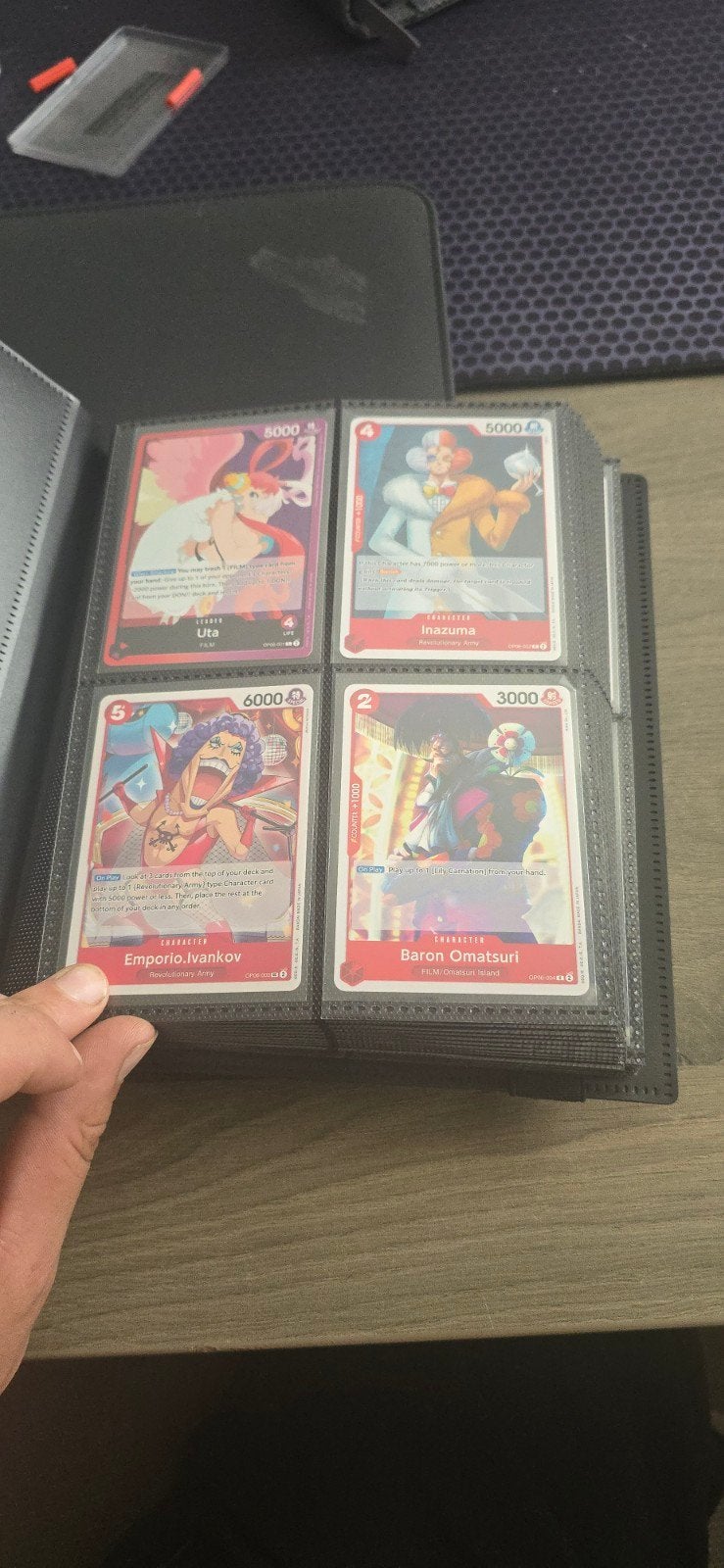 One Piece OP06 Basis Binder met kaarten (mist 2), Hobby en Vrije tijd, Verzamelkaartspellen | Magic the Gathering, Ophalen of Verzenden