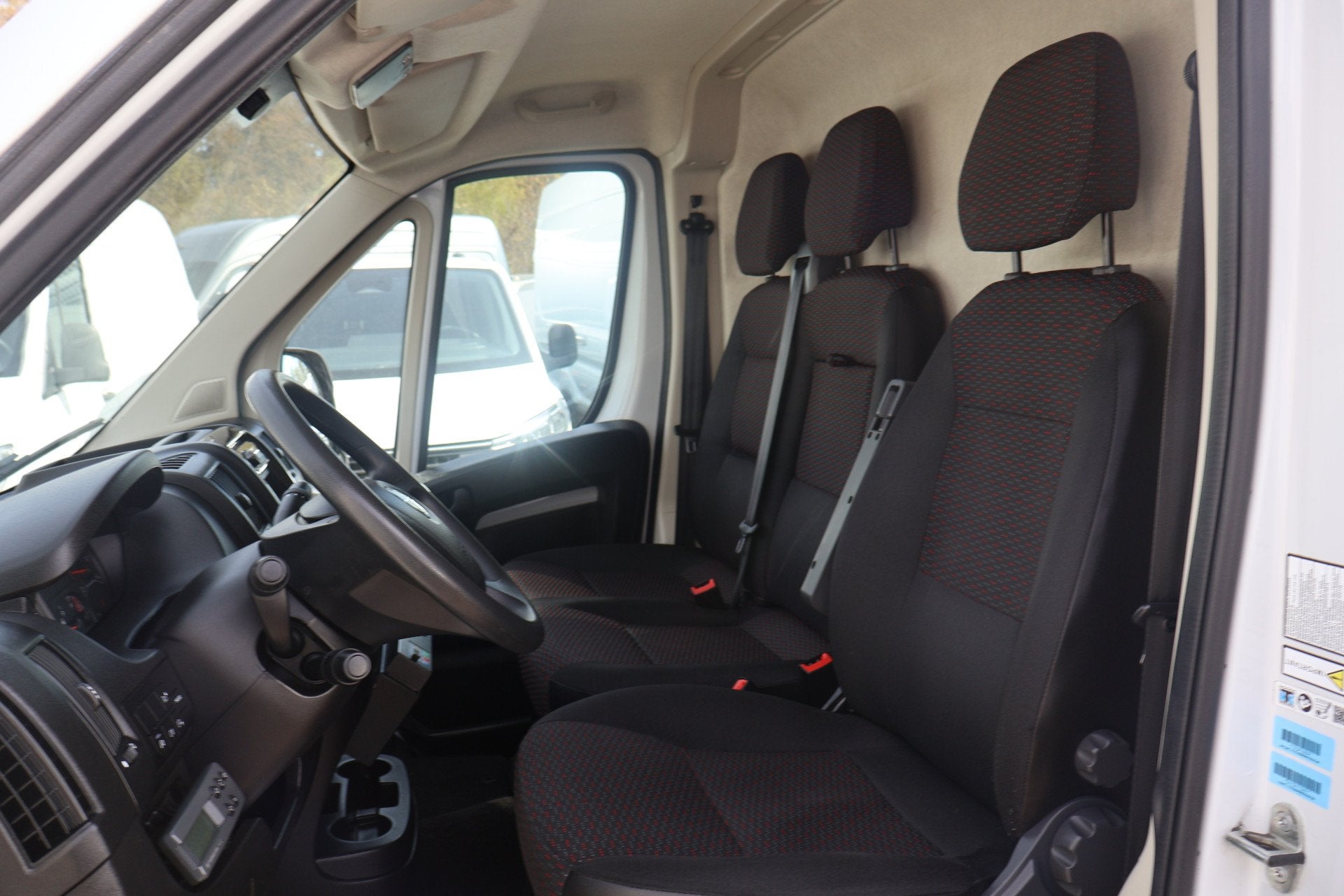Opel Movano 2.2 BlueHdi L2 H2 Koelwagen Airco (bj 2023), Voorwielaandrijving, Gebruikt, 4 cilinders, Parkeersensor