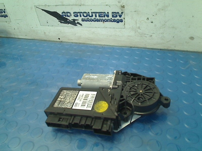 Motor Raammechaniek Rechts Voor Audi A8 (D3) 2004 4E1910802, Gebruikt, Auto-Union-Straße  1, Ingolstadt 85057, , Duitsland, Info@audi.de