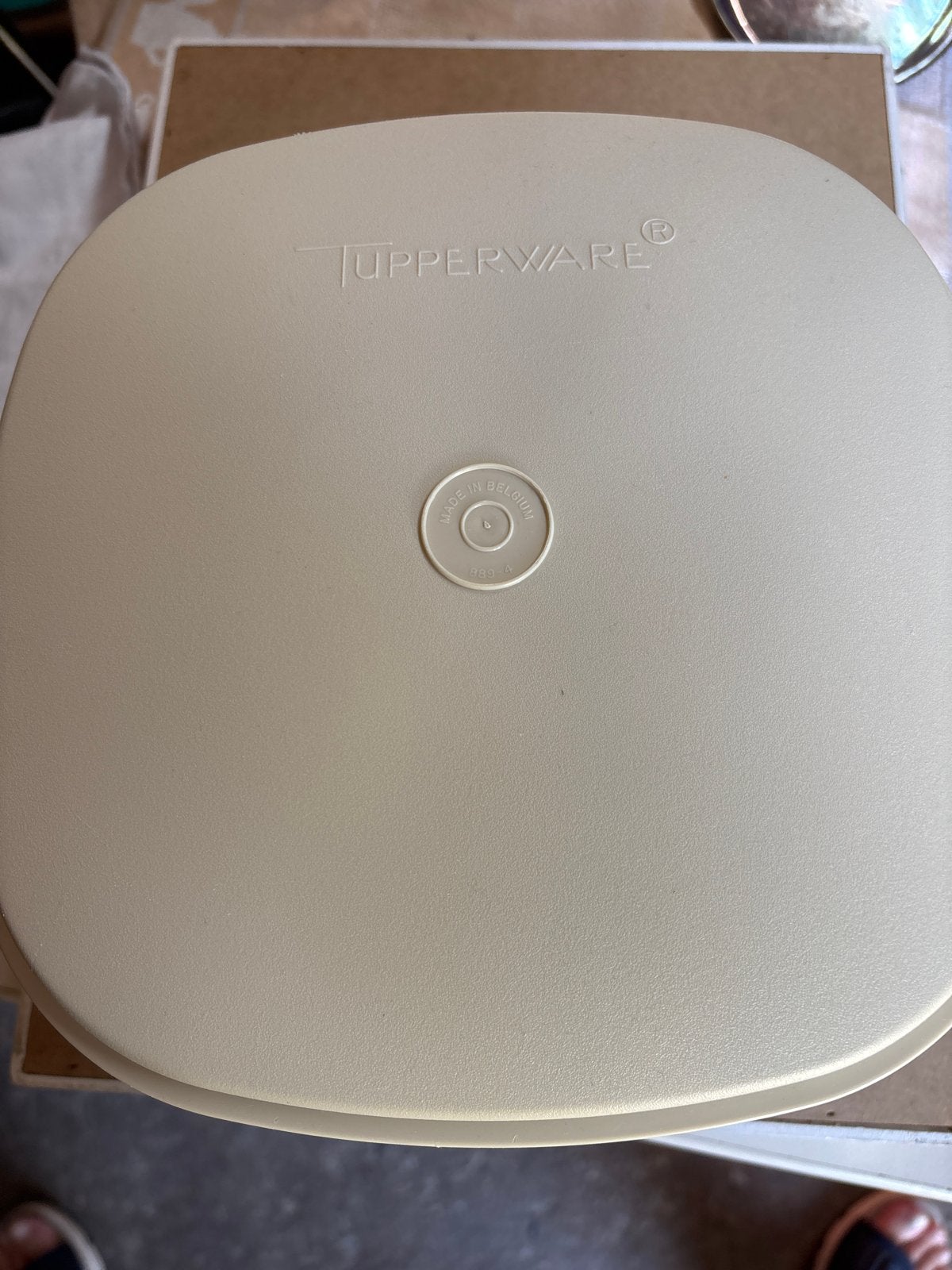 Tupperware serveerwonder met deksel - Beige, BPA-vrij, Gebruikt, Overige kleuren, Overige typen