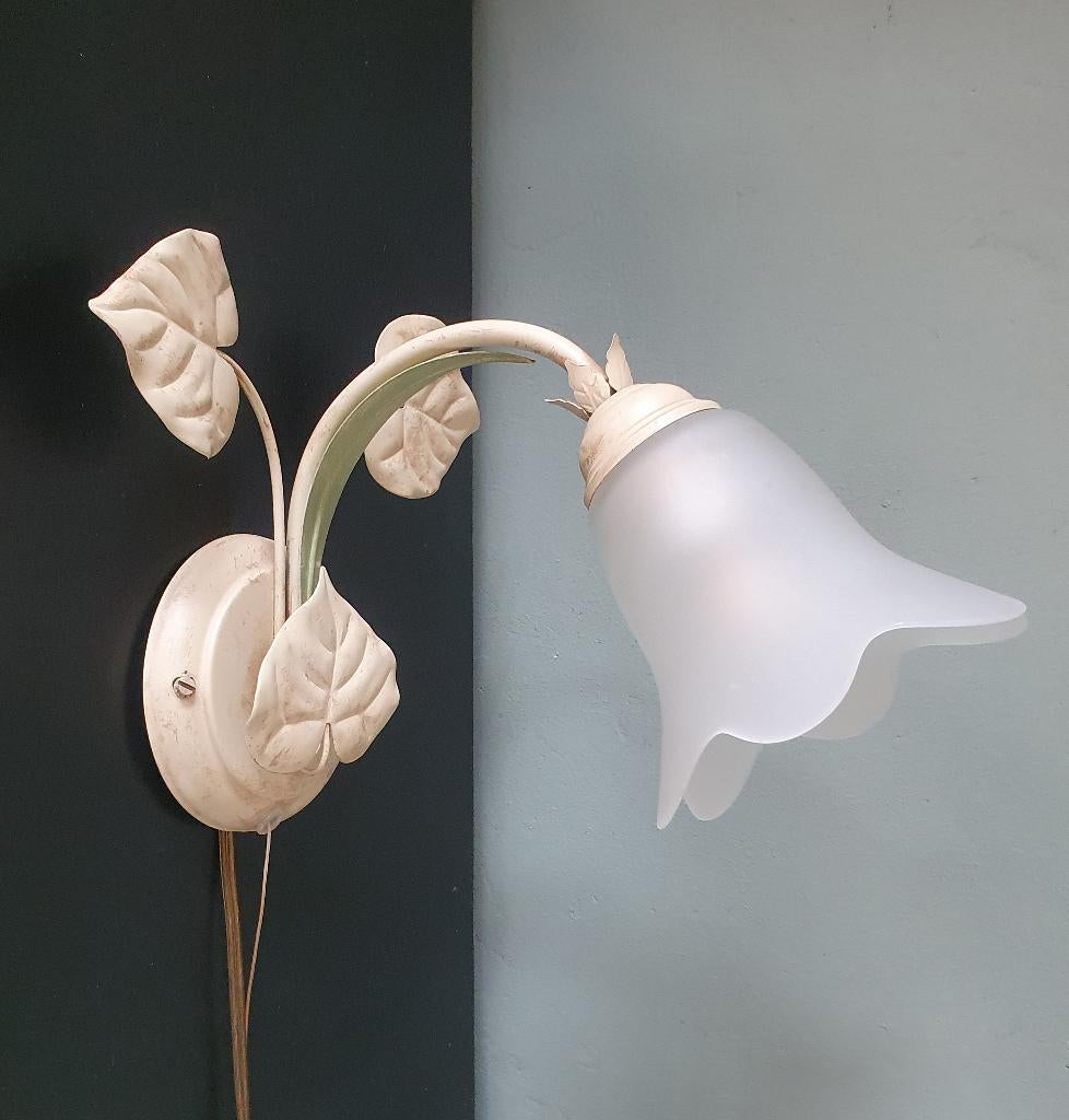 Vintage Italiaanse wandlamp - Floraal - Voghera - glazen kap, Ophalen of Verzenden, Gebruikt, Glas, Vintage, italian design, italiaans design