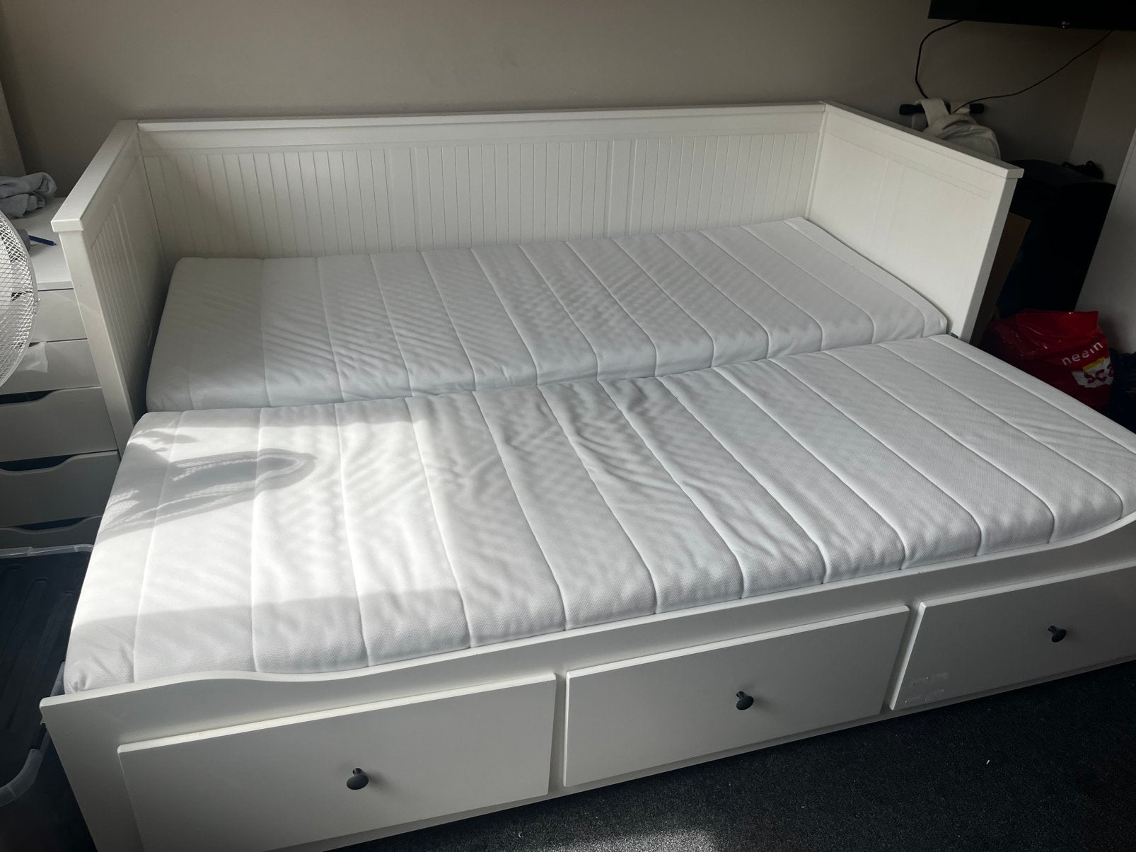 Ikea Hemnes bedbank, Huis en Inrichting, Slaapkamer | Slaapbanken, Ophalen, Gebruikt, Tweepersoons, 80 cm