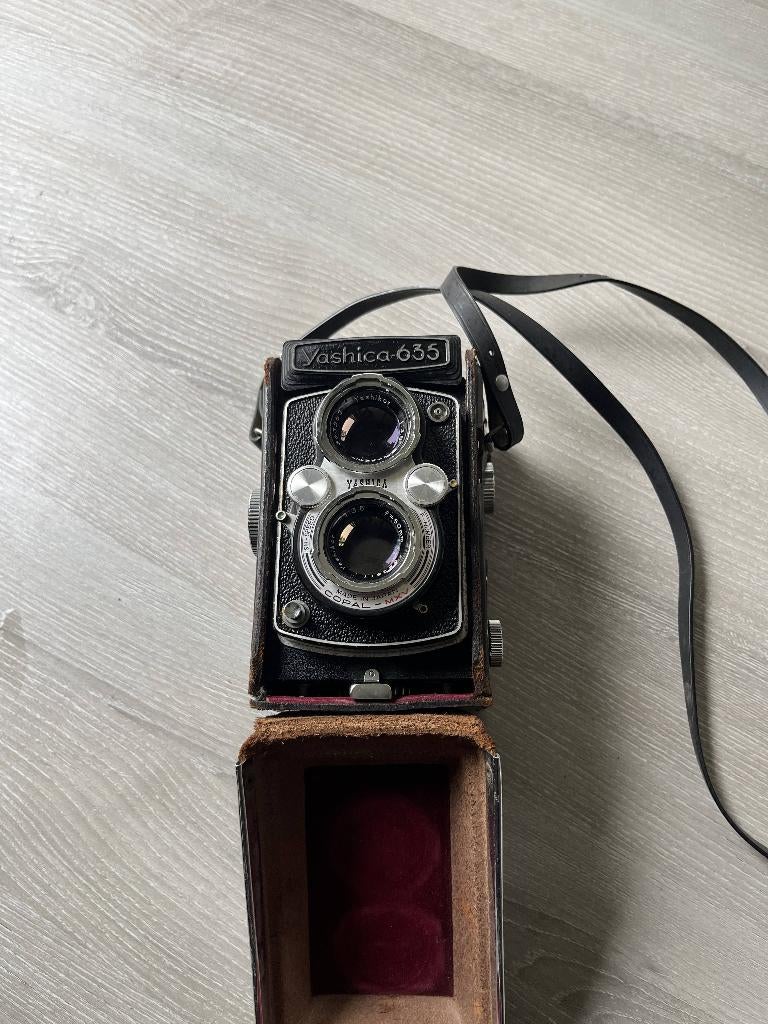 Yashica 635 TLR 120/35mm camera, Ophalen of Verzenden, Gebruikt, Spiegelreflex, Overige Merken