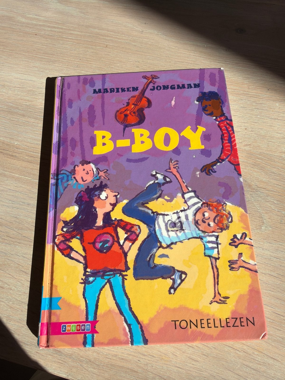 B-BOY Toneellezen - Mariken Jongman (Jeugdboek), Ophalen, Gelezen, Fictie